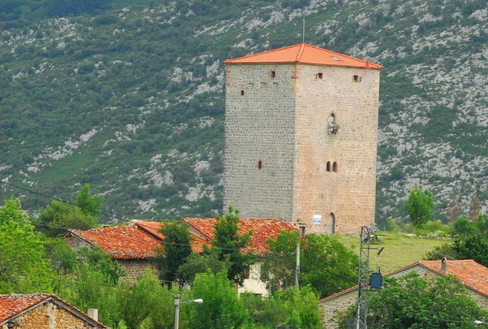 Torre de Obeso